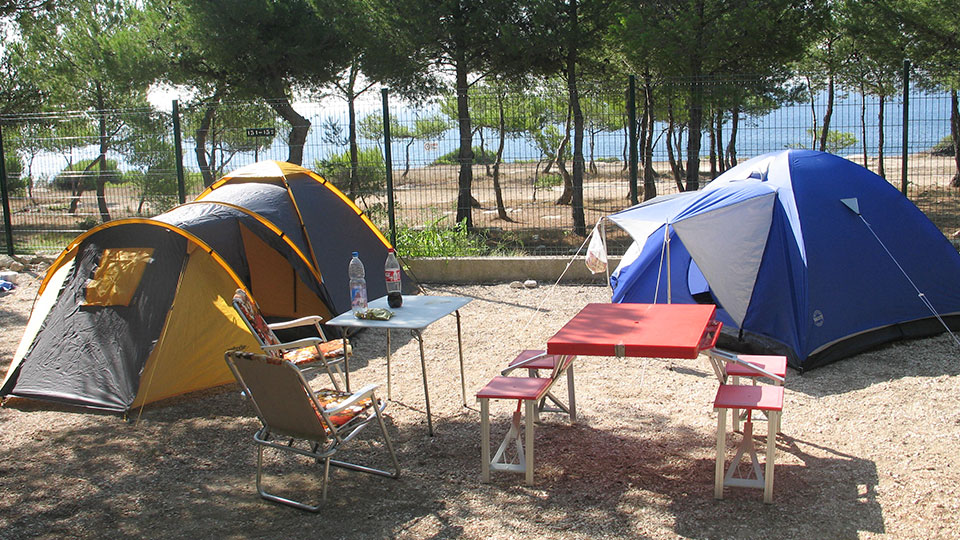 Camping Le Mas : tente vue mer